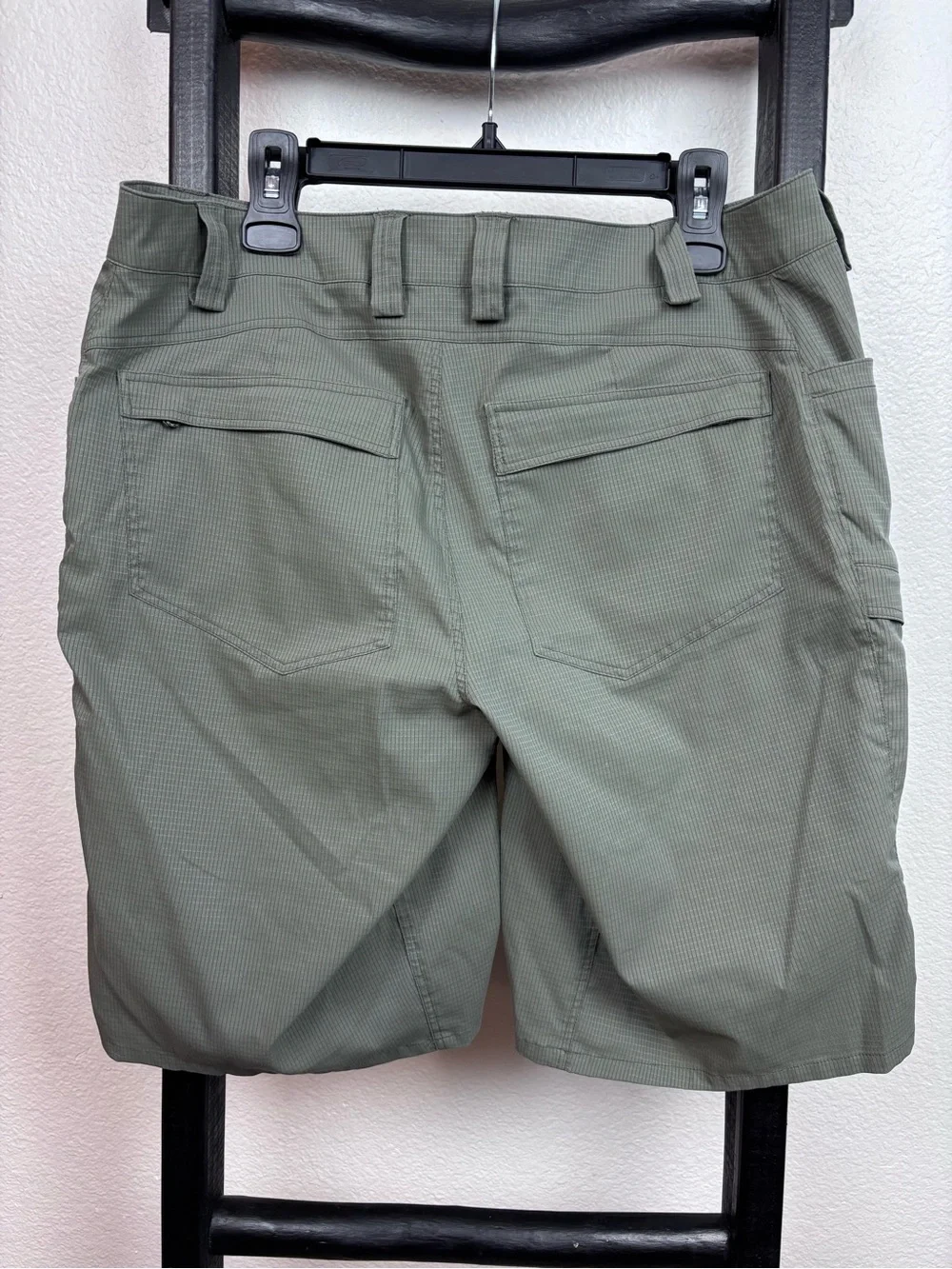 Kuiu Tiburon Men’s Green Shorts UPF 50+ Size 36